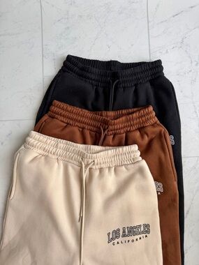 SHEIN Kids 3-Pack Fleece Sweatpants in Black, Brown, Cream